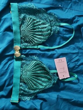 Empress Mimi Handmade Emerald Lace Bralette with Shell Accent - Women Intimates